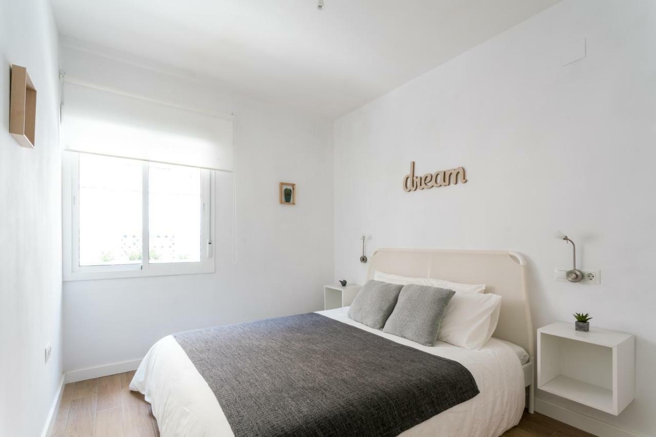 Triana 3 Bedrooms & 2 Bath Parking Included * Sevilha